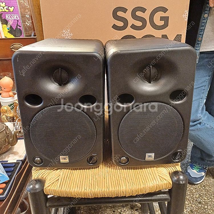 JBL LSR 6325P 액티브 모니터 스피커--0