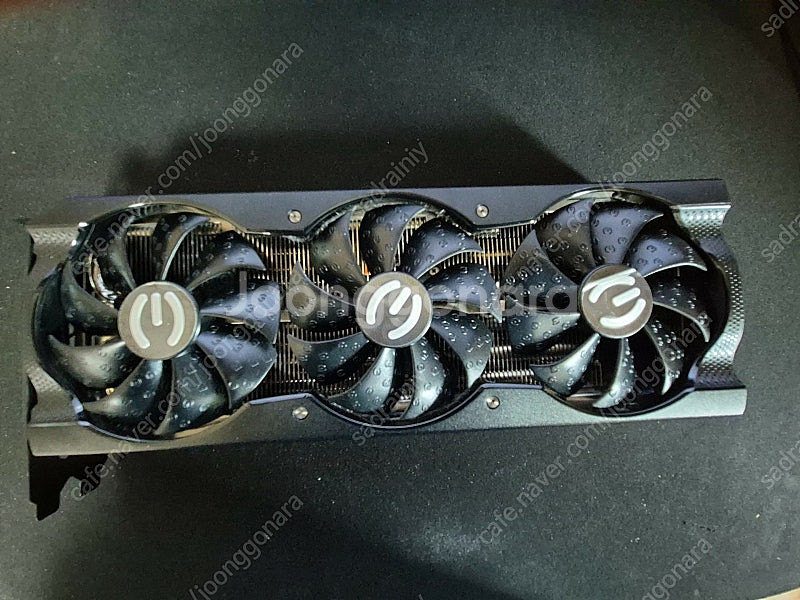 EVGA RTX 3090 XC3 ULTRA GAMING...--0