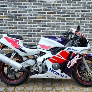 CBR400RR 부품차 삽니다
