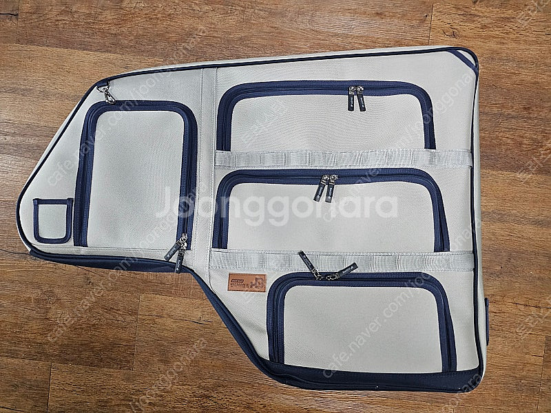 그랜드카니발 반다이캠핑 윈도우백(운전석) 팝니다.--0