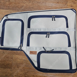 그랜드카니발 반다이캠핑 윈도우백(운전석) 팝니다.