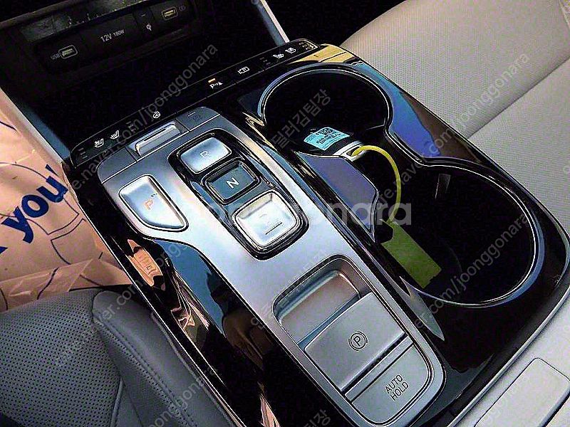 현대 투싼 (NX4) 디젤 20 2WD 인스퍼레이션 중...--8