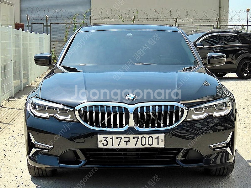 BMW 3시리즈 중고 BMW 320i 중고 승용차 검정색 2020년식 58,825km 320i 럭셔리 최저가 중고차--0