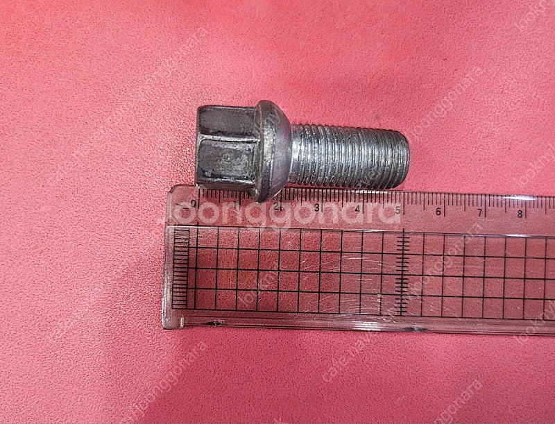 아우디 정품 휠볼트 A7 16년식 2년 사용후 보관--2