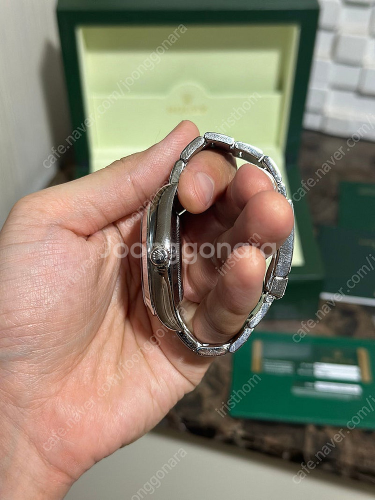 롤렉스 밀가우스 흰판 114600--3
