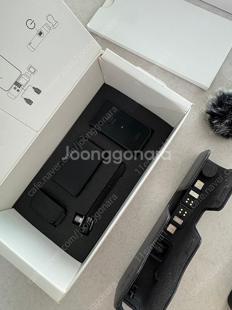 DJI 오즈모 포켓2 크리에이터 콤보 (풀박스 상태굳)--1