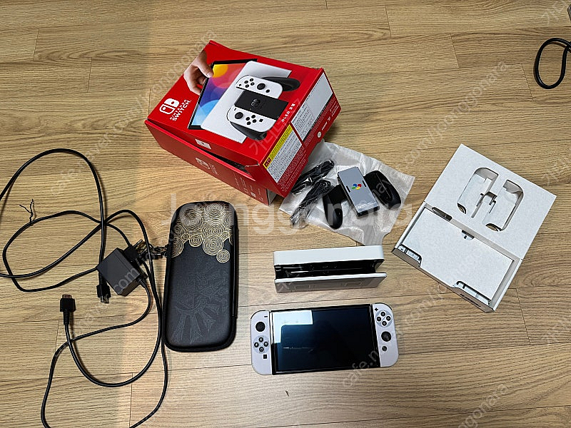 [대전] 닌텐도 스위치 OLED 화이트 중고 판매--0