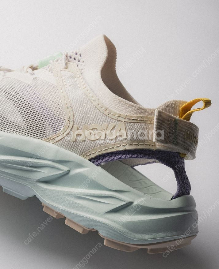 [새상품]호카 호파라2 알라바스터 스노우멜트 255 (1147670-ANW) 팝니다--5
