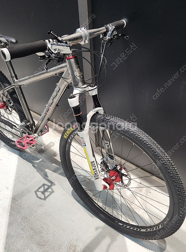 첼로 실버라도70 풀티타늄 XT30단 자전거 팝니다.--2