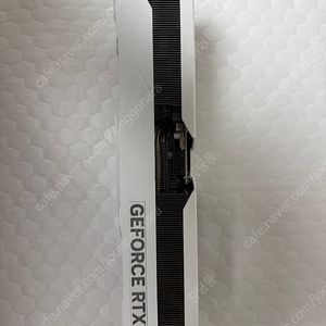 갤럭시 RTX4070ti EX게이머 화이트 판매해요