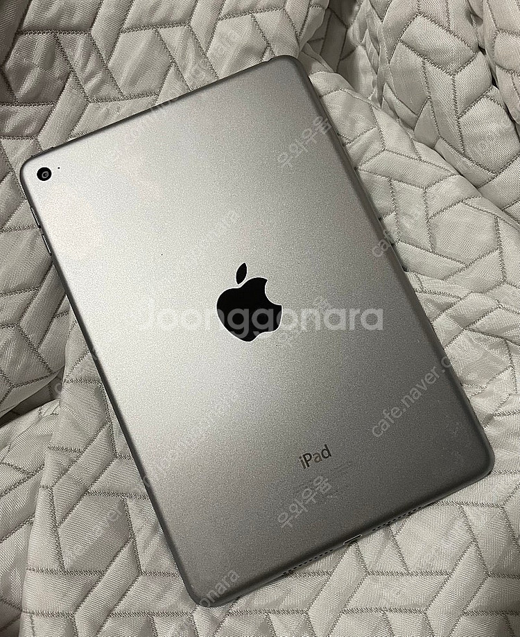 개인판매) 아이패드 미니4 64GB 와이파이 실버--1