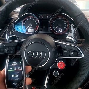 아우디 고성능 슈퍼카 R8 오래된 연식 구형 클래식 자동차키를 최신 AUDI 타입 LCD 풀터치 스크린 디스플레이키로 전환 제작 편리한 근접도어 PKE 기능 활성화 추가 작업
