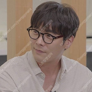 까르뱅 벤 BEN/C1 블랙 컬러 뿔테 하정우 최다니엘 안경 판매합니다. (새상품O , 케이스O)