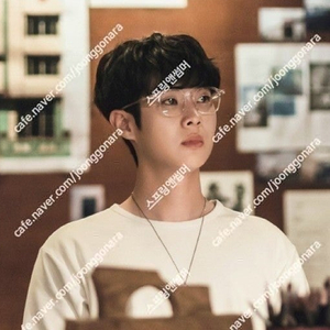 까르뱅 훌라 HOLLA/C5 투명 뿔테 최우식 안경 판매합니다. (새상품O , 케이스O)