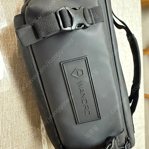 원더드 로그 슬링 6l 슬링백 블랙