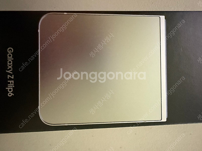 갤럭시 z 플립6 256g 새제품급 팝니다--3
