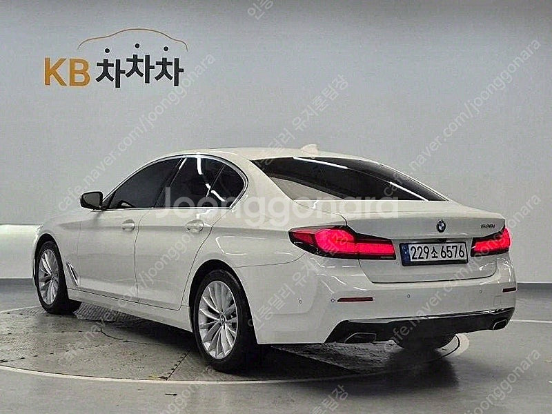 BMW 5시리즈 중고 BMW 중고 5시리즈 중고차 할부...--3