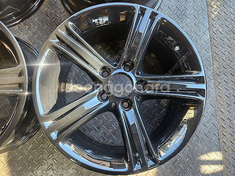 17인치 BMW F30 3시리즈 유광블랙 네비팩 순정휠...--3