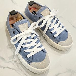 225 여자 스니커즈
