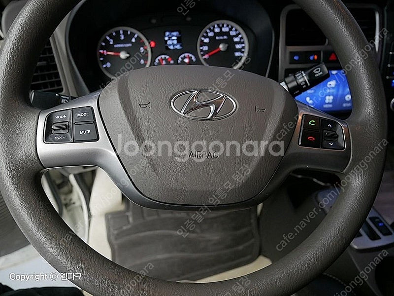 캠핑카 중고 포터2 흰색 2018년식 41,796km ...--8