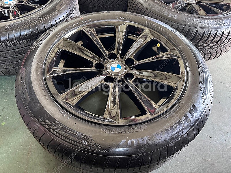 [판매] BMW 520d 5시리즈 F바디 17인치 휠타...--0