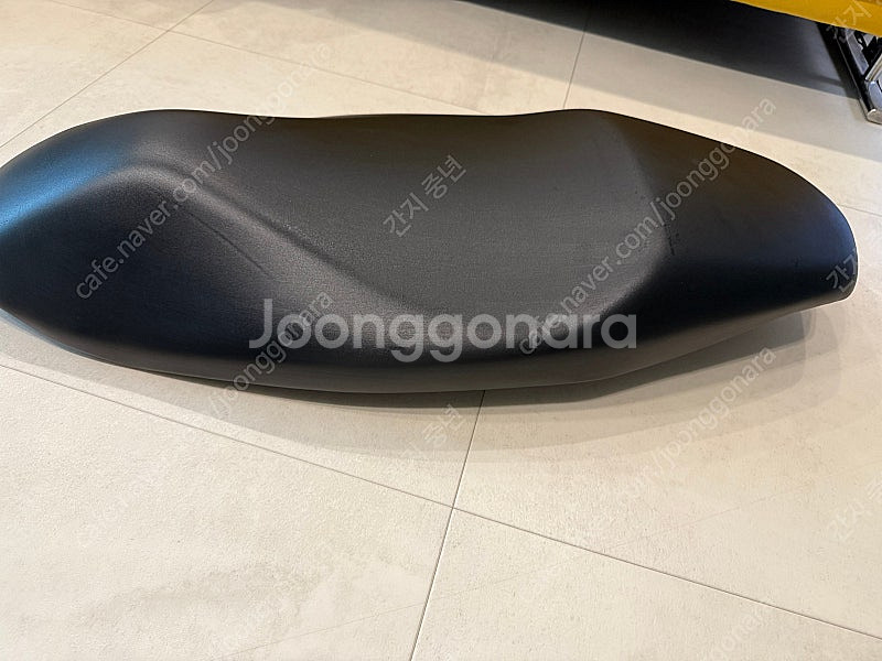 Nmax125 순정시트 팝니다--2