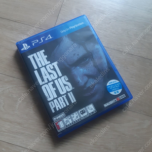 PS4 라스트 오브 어스 파트2 팝니다