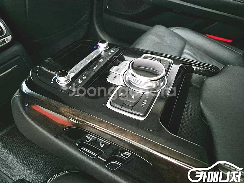제네시스 G90 3.3 T AWD 중고 G90 3.3 ...--6