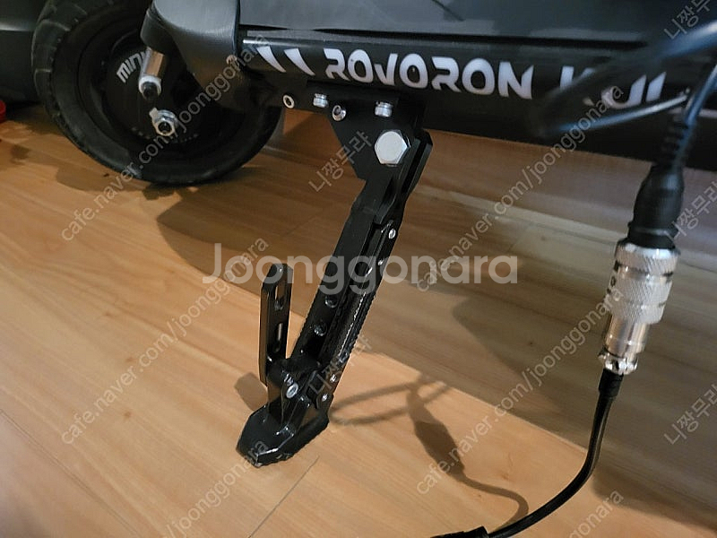 듀얼트론 로보론 60v 전동킥보드 판매합니다.--2