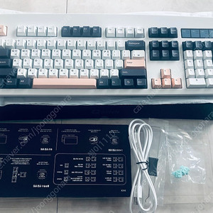 큐센 dt35 pbt 104 유무선 키보드 팝니다
