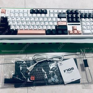 aula f108 올리비아 화이트 팝니다