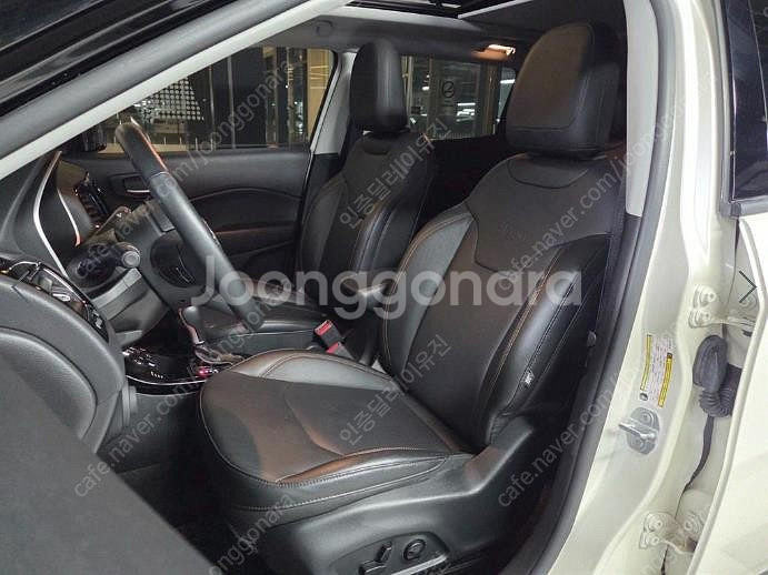 @19년식 컴패스(MP) 2.4 AWD 리미티드 전국최...--9