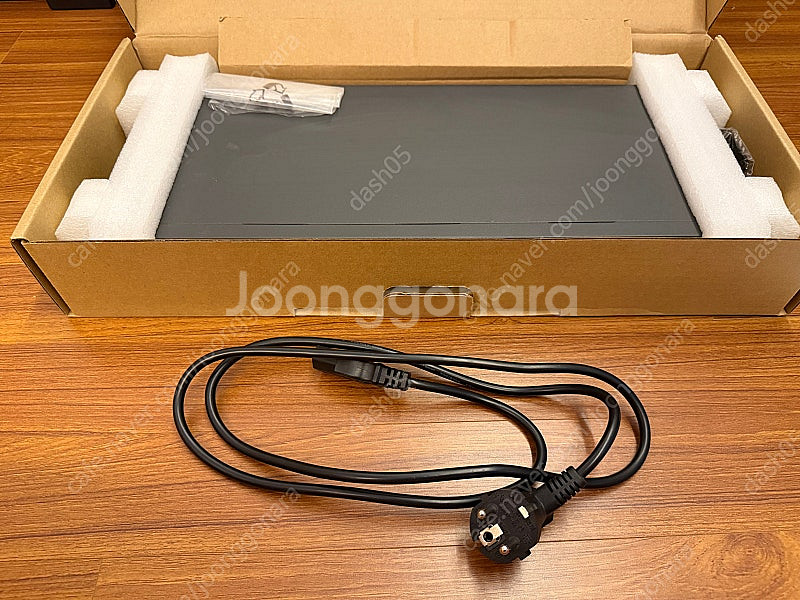 TL-SF1024 24포트 10/100Mbps 랙 마운...--2