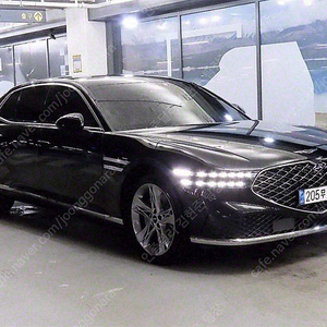 제네시스 G90 중고 제네시스 중고 가격 검정색 2022년식 57,730km 3.5T GDI AWD 중고차카페