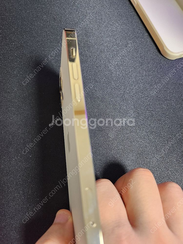 아이폰12프로 골드 128gb 외관s급--3