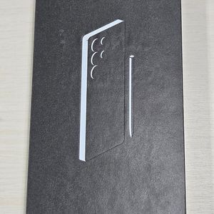 갤럭시 S25울트라 티타늄블랙색상 256용량 새상품컨디션 초S급 자급제 단말기 110만 판매합니다