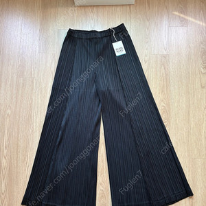 플리츠플리즈 씨커보텀 2 팬츠 블랙(3사이즈)JF383