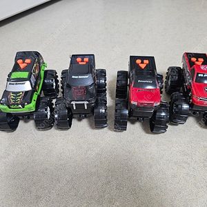Road Rippers 몬스터 트럭 4대