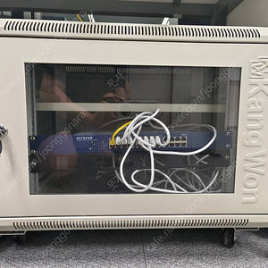 NETGEAR 스위치 허브 JFS524 + 서버렉