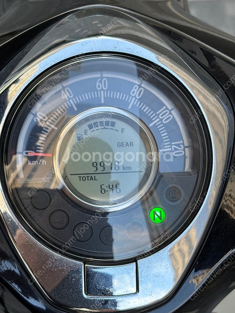 혼다 슈퍼커브 c125 범고래 검흰 판매합니다 20년식...--8