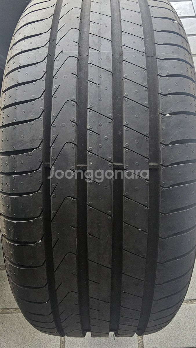 피렐리 신투라토 215 40 18 // 215 40 R...--2