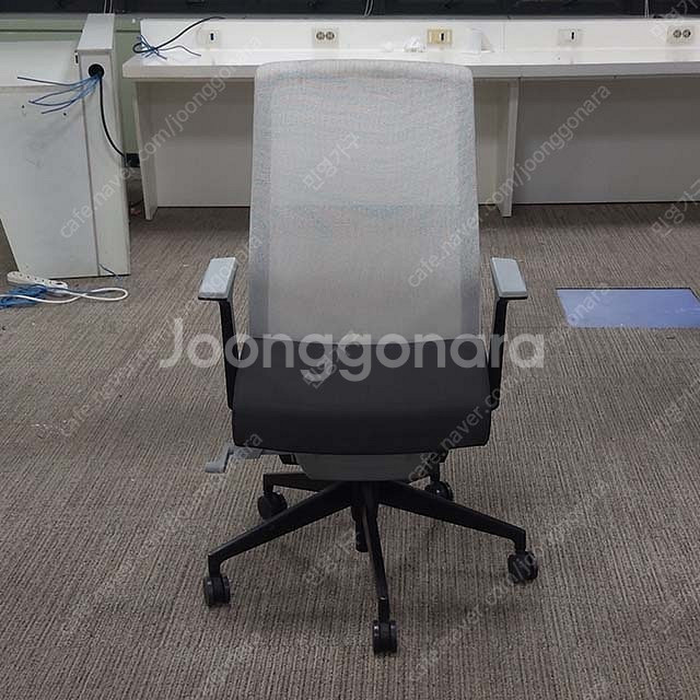 퍼시스 매입 가구 판매 렌탈 - 대형 창고 운영--8