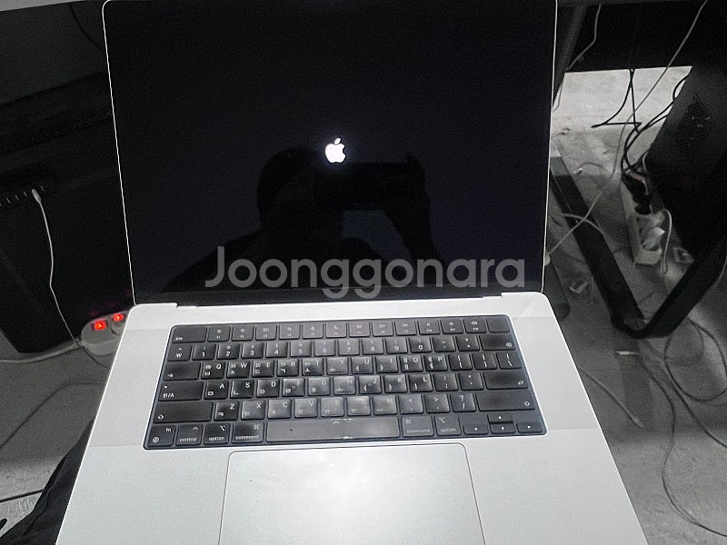 맥북프로 16 M3 Max, 램 96GB 저장공간 1T...--6
