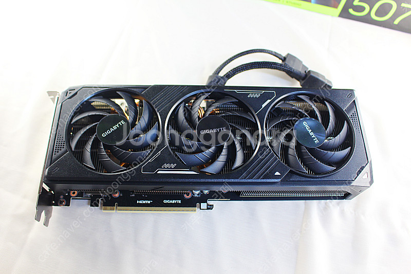“거의 새거! 포장 1번 뜯은 RTX5070 그래픽카드...--2