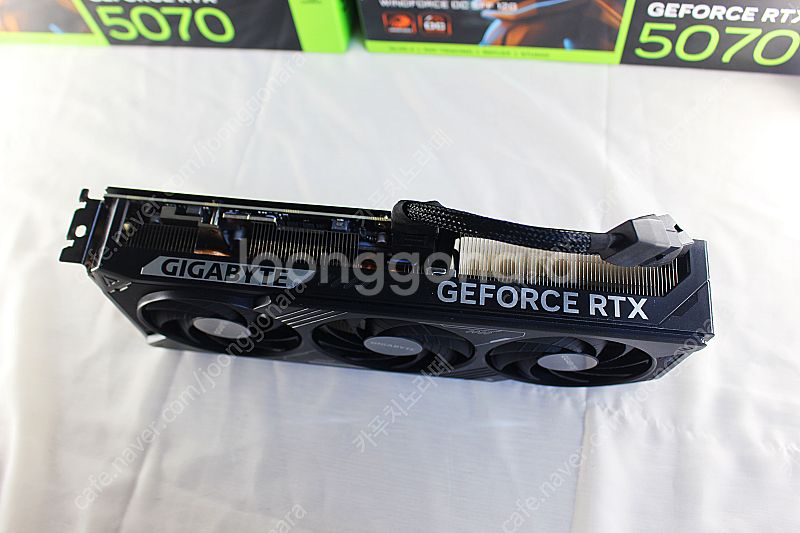 “거의 새거! 포장 1번 뜯은 RTX5070 그래픽카드...--3