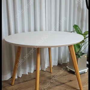 일룸 원형테이블,일룸식탁,일룸로플러스 테이블 이미지