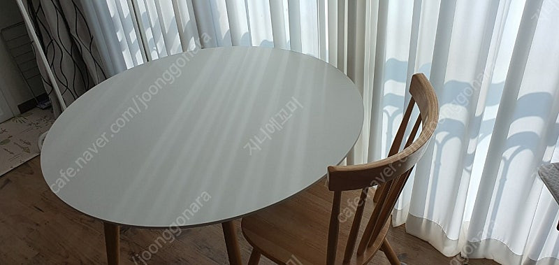 일룸 원형테이블,일룸식탁,일룸로플러스 테이블 이미지