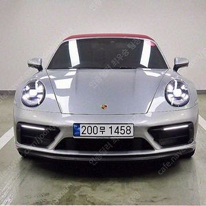 포르쉐 중고 911중고 카레라 4S 카브리올레 중고 포르쉐 2023년식 6,879km 카레라 4 GTS 카브리올레 실내외 완벽클리닝
