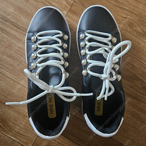 나인웨스트 스니커즈