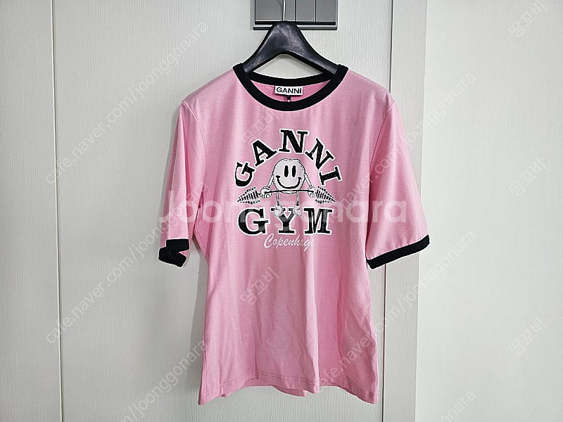 가니 GANNI 블랙 & 핑크 반팔 티셔츠 새상품(정품...--1